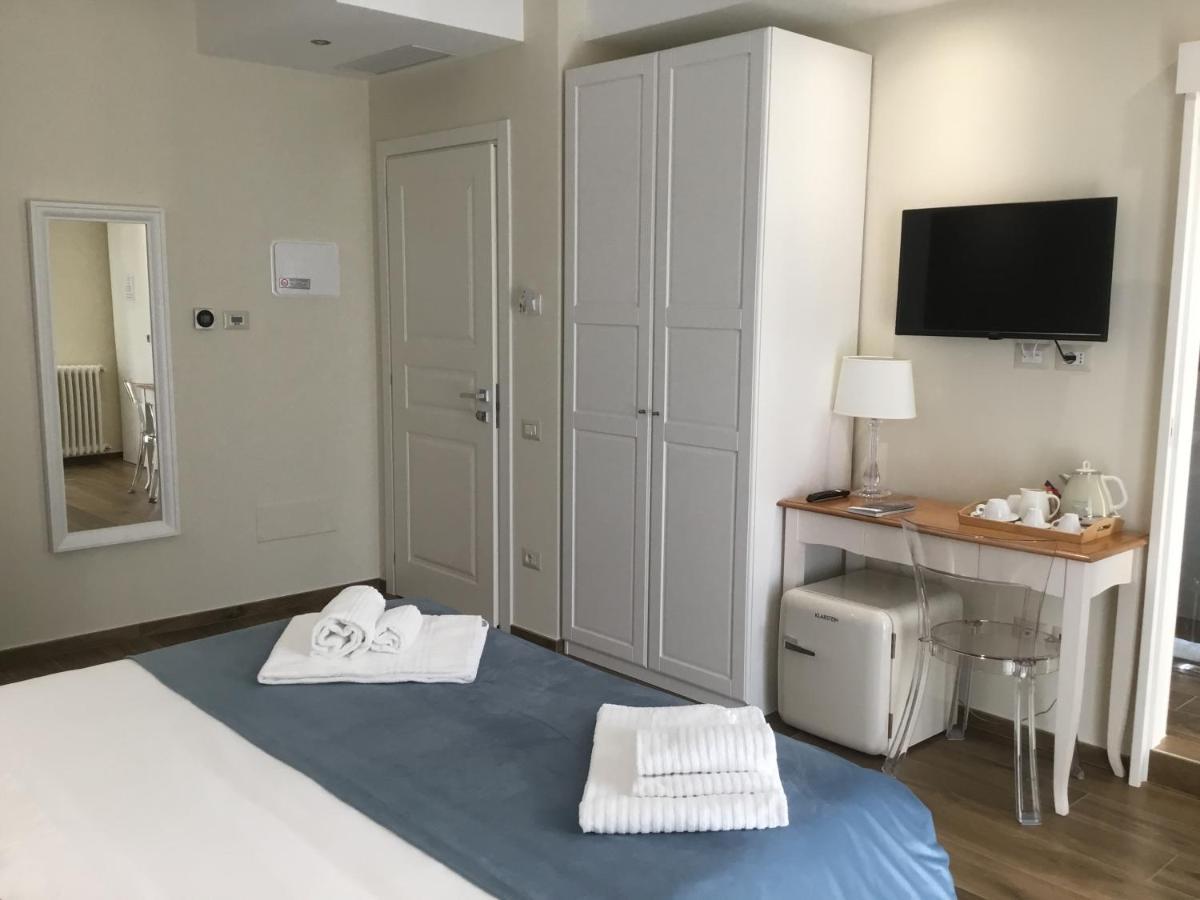 Cavaliere Suite & Rooms Matera Buitenkant foto