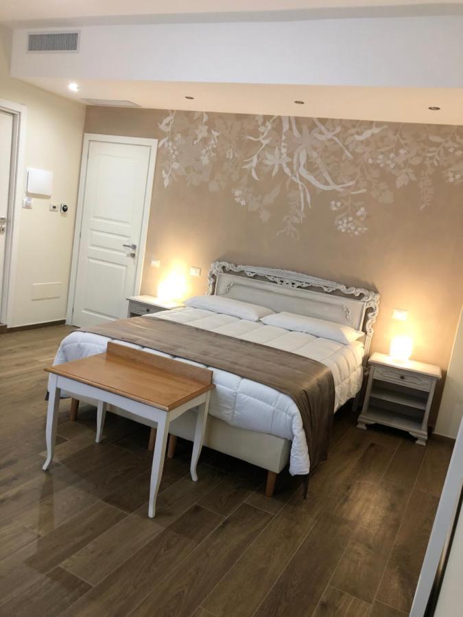 Cavaliere Suite & Rooms Matera Buitenkant foto